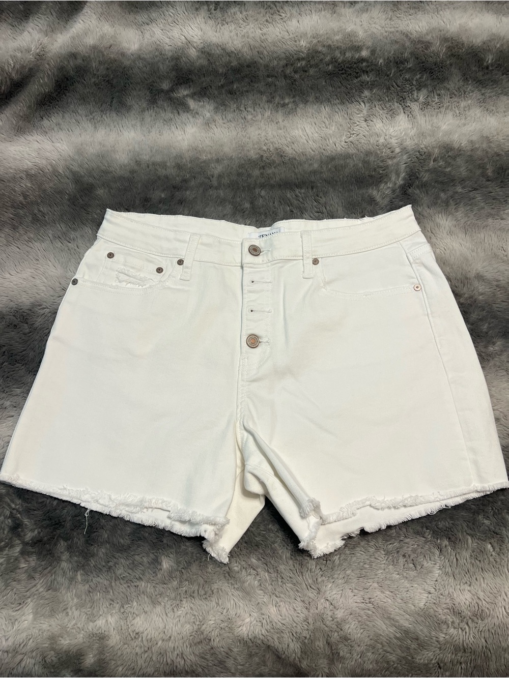 Zenana Outfitters White Button-Front Denim Shorts with Frayed Hem